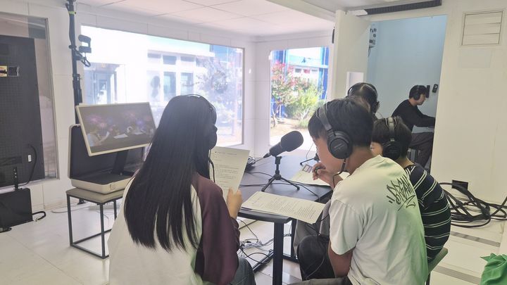  *재판매 및 DB 금지