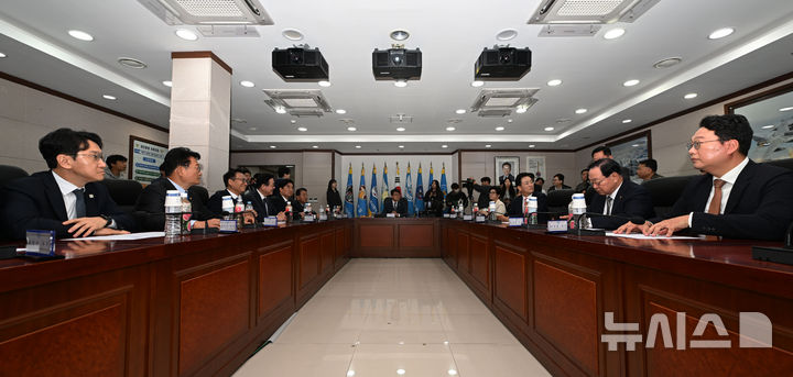 공군제1전투비행단 국정감사 시작