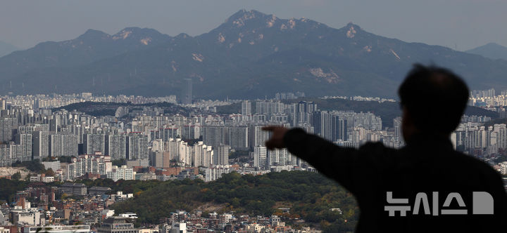 토허제 12월31일 만료 앞두고 해제·연장·확대 갈림길…서울 전세 물량 1년 새 13.9% 감소