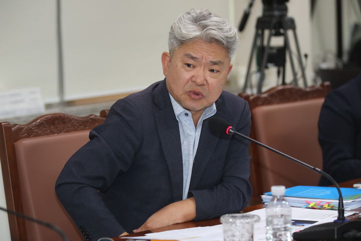[제주=뉴시스] 강철남 제주도의원. (사진=제주도의회 제공) *재판매 및 DB 금지