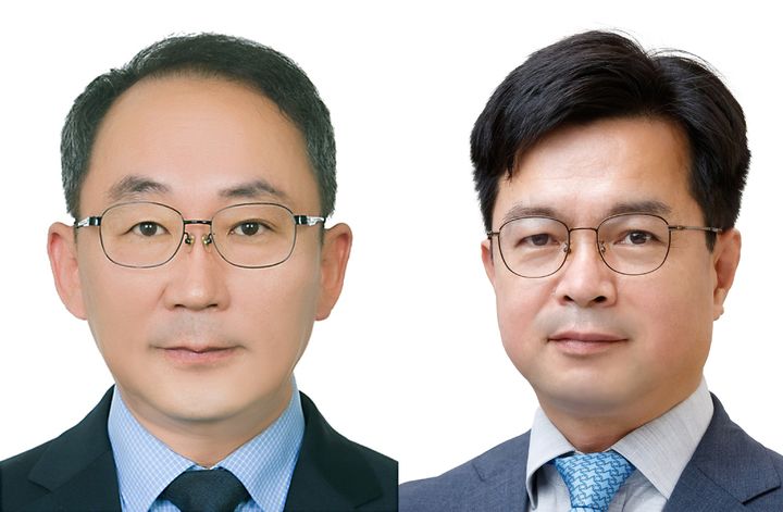 박동일 산업통상부 차관(왼쪽)과 신진창 금융위원회 부위원장 [자료=청와대 제공] *재판매 및 DB 금지
