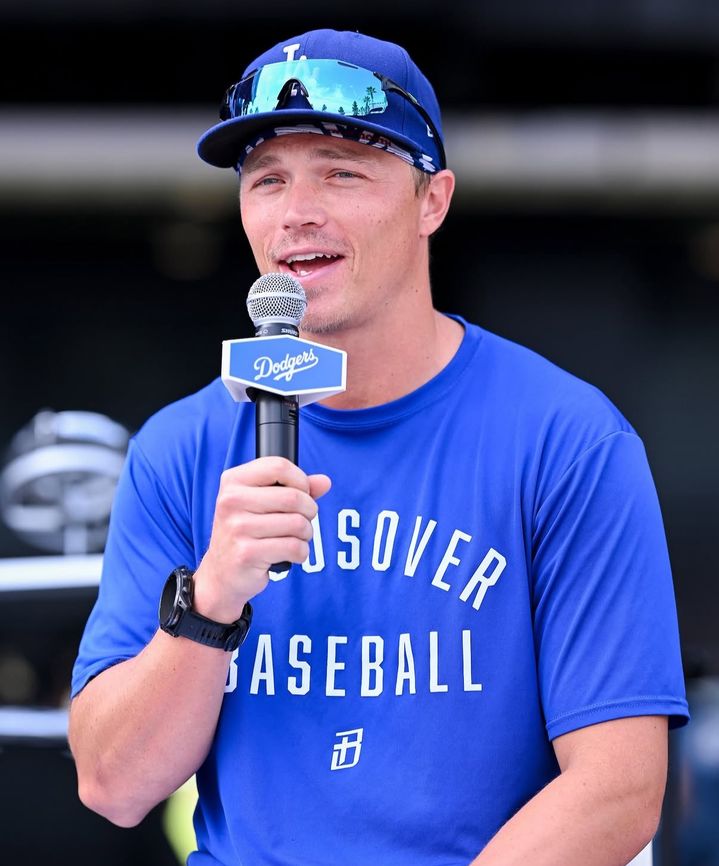 [서울=뉴시스]LA 다저스 외야수 알렉스 콜이 MLB 중계에 등장하는 선정적인 광고에 대해 비판했다. (사진=알렉스 콜 인스타그램 캡처) 2026.10.16