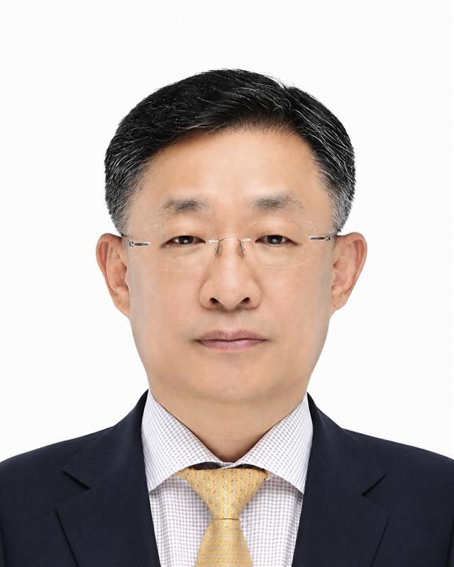 [서울=뉴시스] 김민철 ㈜두산 부회장. (사진=두산) 2026.10.16 photo@newsis.com *재판매 및 DB 금지 *재판매 및 DB 금지