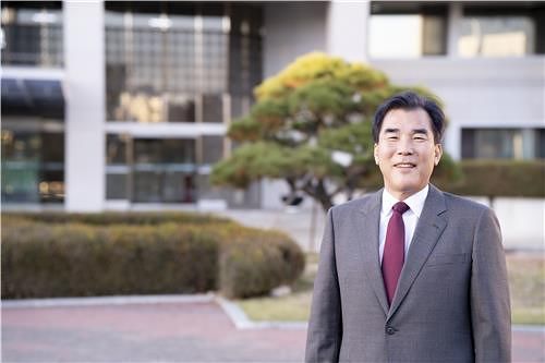 [서울=뉴시스] 문원재 한국체육대 총장이 지난 16일 국회 교육위원회 국정감사에서 체육 분야 병역특례 제도가 선수들의 진로를 위해 필요하다는 견해를 밝혔다. (사진=한국체육대)