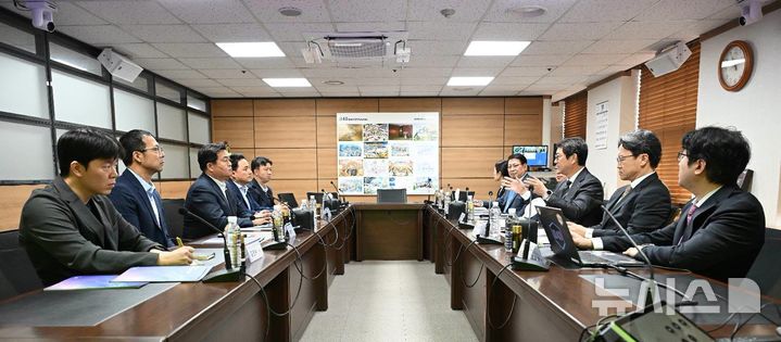 시흥시, 바이오 클러스터 조성 추진...임병택 시장 일동제약 방문 - 뉴스 썸네일 이미지