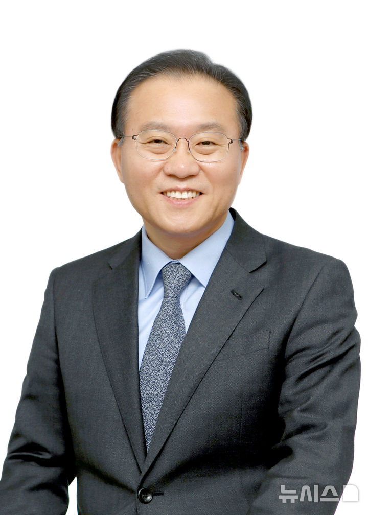[세종=뉴시스]국회 기후에너지환경노동위원회 소속 윤재옥 국민의힘 의원의 모습.(사진=윤재옥 의원실 제공)