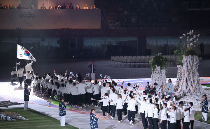 [나고야·서울=뉴시스] 2026 아이치·나고야 장애인아시안게임 개막식에 참석한 한국 선수단. (사진=대한장애인체육회 제공) *재판매 및 DB 금지