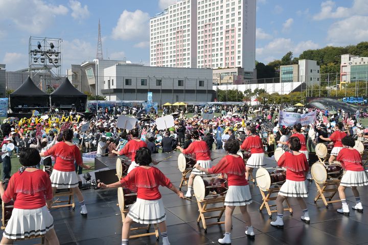 [울산=뉴시스] 제30회 울산고래축제 프로그램 중 하나인 '우리동네 명물내기 한마당' (사진=울산 남구 제공) photo@newsis.com *재판매 및 DB 금지