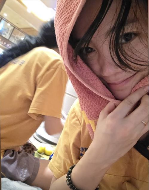 [서울=뉴시스] 배우 고은아가 성공적인 다이어트 이후 유쾌한 근황을 전했다. (사진 : 고은아 SNS 캡처) *재판매 및 DB 금지