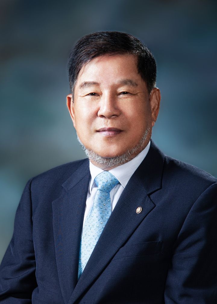 최충경 경남스틸 회장. *재판매 및 DB 금지