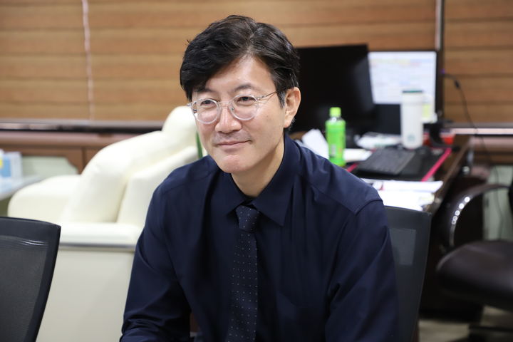 [부산=뉴시스] 김윤규 부산문화회관 대표. (사진=부산문화회관 제공) 2026.10.20 photo@newsis.com *재판매 및 DB 금지