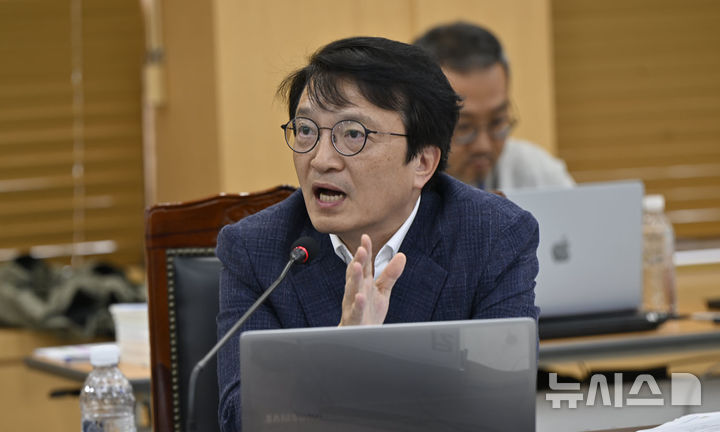 [전남광주=뉴시스] 양시원 기자 = 더불어민주당 김의겸 의원이 20일 전남광주 동구 광주고등법원에서 열린 국회 법제사법위원회의 광주고등법원 등에 대한 국정감사 도중 질의하고 있다. 2026.10.20. goodwrite97@newsis.com