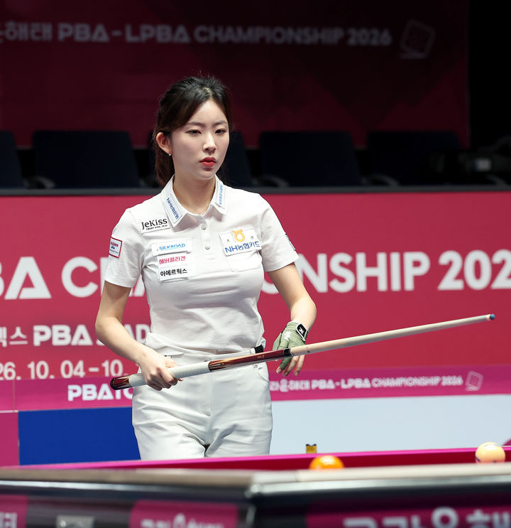 [서울=뉴시스] 프로당구 2026~2027시즌 5차 투어 '지금 잘 사는 방법 zgm NH농협카드 PBA-LPBA 챔피언십' LPBA 32강에 진출한 정수빈. (사진=PBA 제공) 2026.10.19. *재판매 및 DB 금지