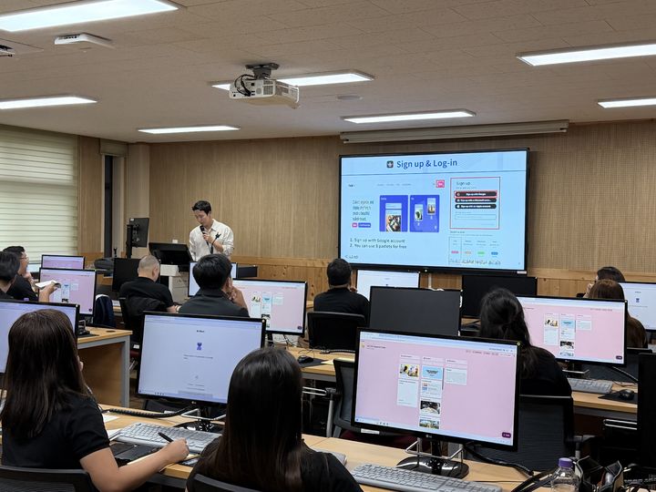 [전주=뉴시스] 전북특별자치도교육청은 교육교류를 이어오는 필리핀 카비테주 교원을 대상으로 디지털 교육 연수를 진행한다고 20일 밝혔다. (사진=전북특별자치도교육청 제공) 2026.10.20. photo@newsis.com *재판매 및 DB 금지