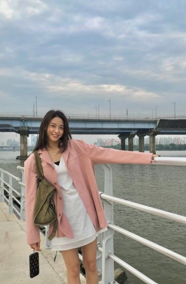 [서울=뉴시스] 설현. (사진=인스타그램) 2026.10.20. photo@newsis.com *재판매 및 DB 금지