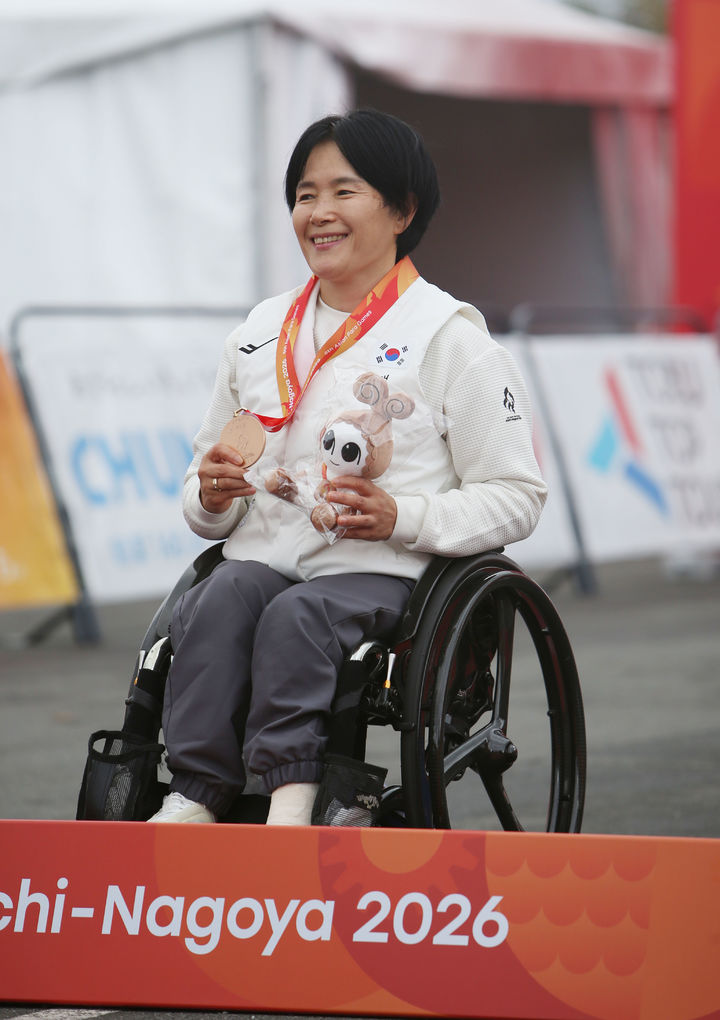 [서울=뉴시스] 2026 아이치·나고야 장애인아시안게임 사이클 여자 개인 도로독주에서 동메달을 딴 허윤정. (사진 = 대한장애인체육회 제공) *재판매 및 DB 금지
