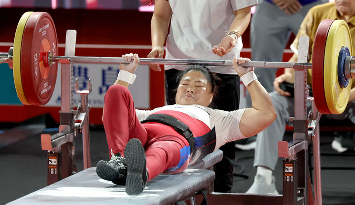 [서울=뉴시스] 2026 아이치·나고야 장애인아시안게임 역도 여자 67㎏급에서 동메달을 딴 김형희. (사진 = 대한장애인체육회 제공) *재판매 및 DB 금지
