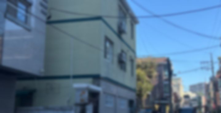 [서울=뉴시스] 서울 강남구 역삼동 연쇄 방화 혐의로 체포된 이모(70대)씨의 거주지로 알려진 서울 강서구 일대 빌라 인근 모습. 2026.10.21. photo@newsis.com *재판매 및 DB 금지