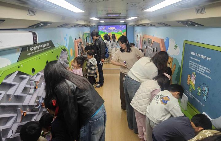 [거창=뉴시스] 거창군·한국건강증진개발원, 놀이로 배우는 금연 첫걸음 (사진=거창군 제공) 2026. 10. 21. photo@newsis.com *재판매 및 DB 금지