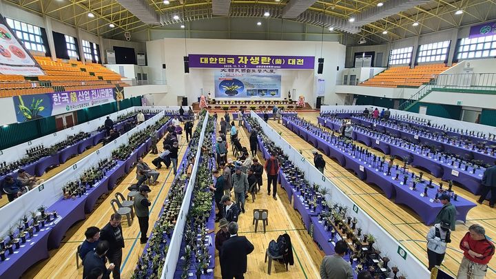 [신안=뉴시스]대한민국자생란대전 전경. (사진=신안군 제공) 2026.10.22. photo@newsis.com *재판매 및 DB 금지