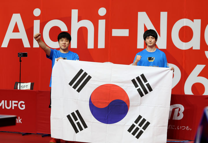 [서울=뉴시스] 2026 아이치·나고야 장애인아시안게임 탁구 남자 복식에서 금메달을 딴 김기태와 김보겸. (사진 = 대한장애인체육회 제공) *재판매 및 DB 금지