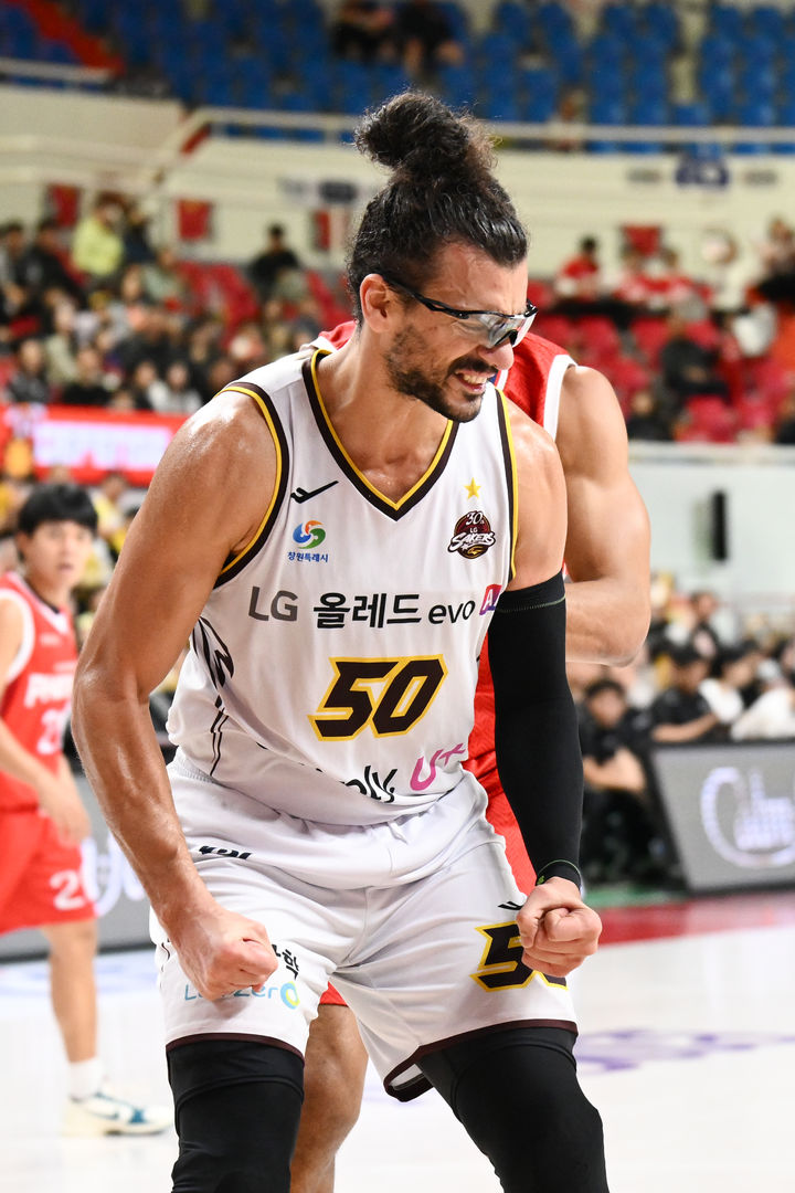 [서울=뉴시스] 프로농구 창원 LG의 아셈 마레이. (사진 = KBL 제공) *재판매 및 DB 금지