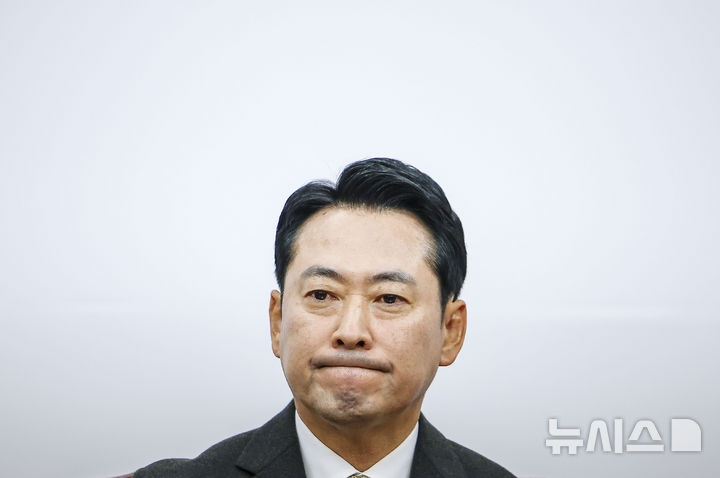 [서울=뉴시스] 정병혁 기자 = 장동혁 국민의힘 대표가 22일 서울 여의도 국회에서 열린 최고위원회의에 참석해 있다. 2026.10.22. jhope@newsis.com