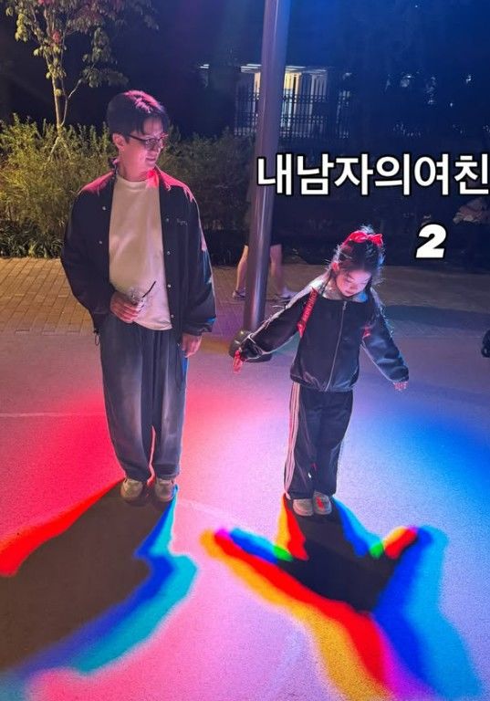 [서울=뉴시스] 인교진과 딸. (사진= 소이현 SNS 캡처) 2026.10.23. photo@newsis.com *재판매 및 DB 금지