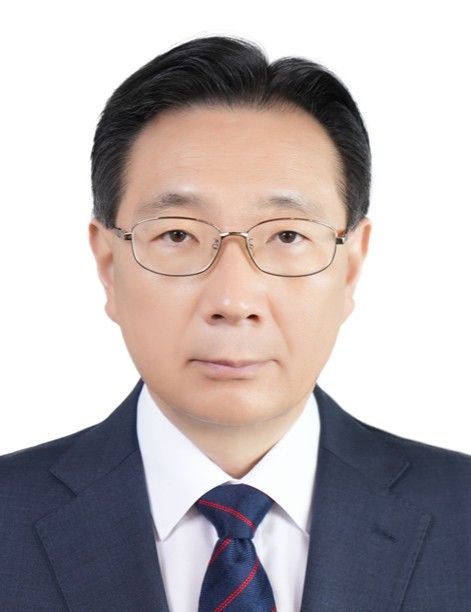 [부산=뉴시스] 학교법인 박영학원은 최근 이사회를 열고 신라대학교 제 10대 신임 총장으로 국제관계학과 김영일 교수를 선임했다고 23일 밝혔다. (사진=신라대 제공) 2026.10.23. photo@newsis.com *재판매 및 DB 금지