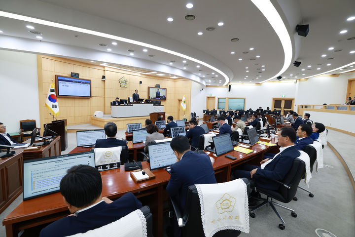 [여수=뉴시스] 23일 여수시의회 본회의장에서 제258회 임시회가 열리고 있다. (사진=여수시의회 제공) 2026.10.23. photo@newsis.com&nbsp; *재판매 및 DB 금지