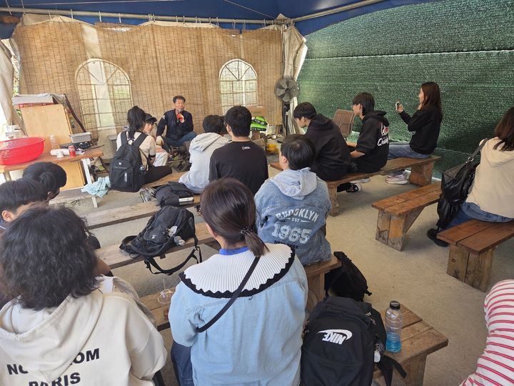 [여주=뉴시스] 여주중학교의 가을 문학기행(사진=여주중 제공) 2026.10.24.photo@newsis.com *재판매 및 DB 금지