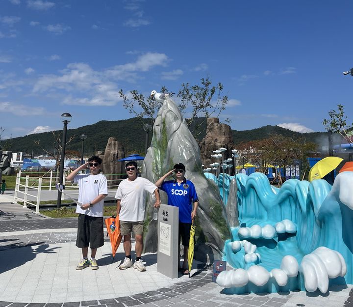 [여수=뉴시스] 여수세계섬박람회 주행사장 내 섬테마존에 자리잡은 독도. (사진=조직위 제공) 2026.10.25. photo@newsis.com *재판매 및 DB 금지