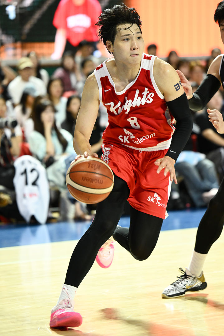 [서울=뉴시스] 프로농구 서울 SK의 안영준. (사진=KBL 제공)