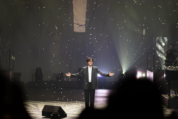 [서울=뉴시스] 김동률. (사진 = 뮤직팜 엔터테인먼트 제공) 2026.10.26. photo@newsis.com *재판매 및 DB 금지