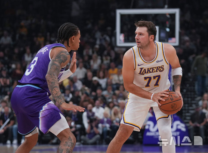 [솔트레이크시티=AP/뉴시스] 미국프로농구(NBA) LA 레이커스의 루카 돈치치. 2026.10.26