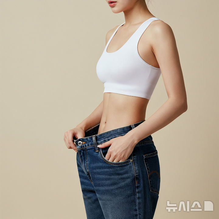 [서울=뉴시스] 의료계에 따르면 무리한 다이어트는 건강에 악영향을 줄 수 있다. (사진= 유토이미지 제공)