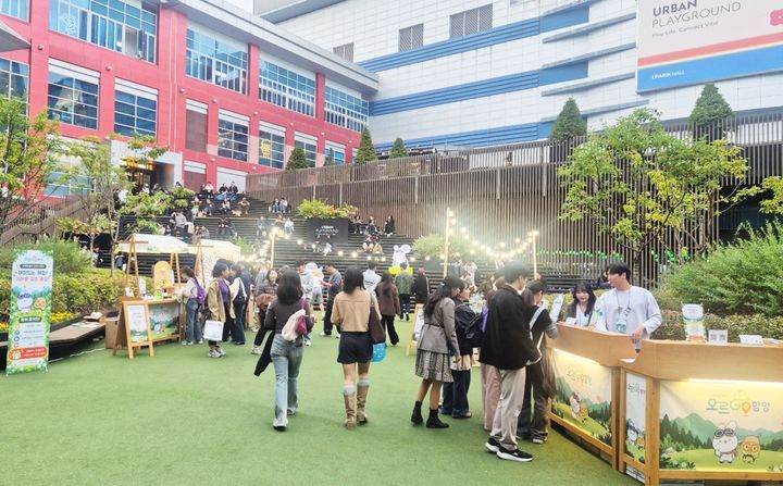 [함양=뉴시스] 함양군 오르GO 함양 캐릭터 굿즈 팝업스토어 성료 (사진=함양군 제공) 2026. 10. 26. photo@newsis.com&nbsp; *재판매 및 DB 금지