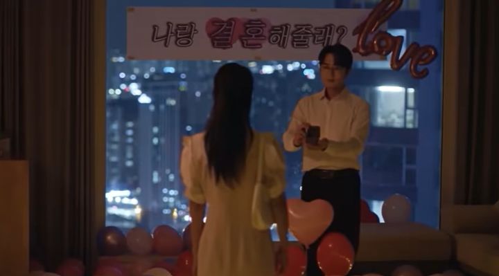 [서울=뉴시스]성공한 투자자문사 대표인 40대 여성 A씨가 과거 고등학교 시절 첫사랑 B씨를 찾아 나선 전말이 상세히 다뤄졌다. 사진 채널A '탐정들의 영업비밀' 영상 캡처 *재판매 및 DB 금지