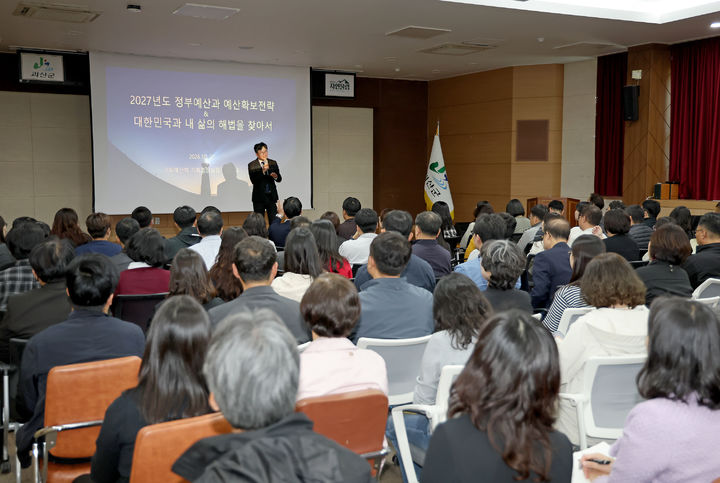 [괴산소식]군, 예산 농축협과 고향사랑기부 상호 기탁 등