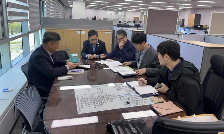 [거창=뉴시스] 거창군, 기후에너지환경부 방문 양수발전소 유치 의지 전달 (사진=거창군 제공) 2026. 10. 27. photo@newsis.com *재판매 및 DB 금지