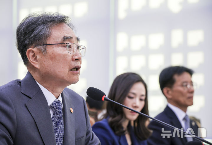 [서울=뉴시스] 정병혁 기자 = 조현 외교부 장관이 27일 서울 여의도 국회에서 열린 외교통일위원회의 종합감사에서 질문에 답하고 있다. 2026.10.27. jhope@newsis.com