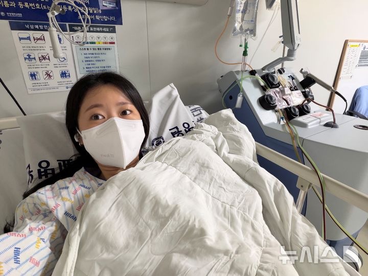 [서울=뉴시스] 최유리 순천향대서울병원 간호사가 조혈모세포 기증하는 사진. (사진= 순천향대서울병원 제공) 