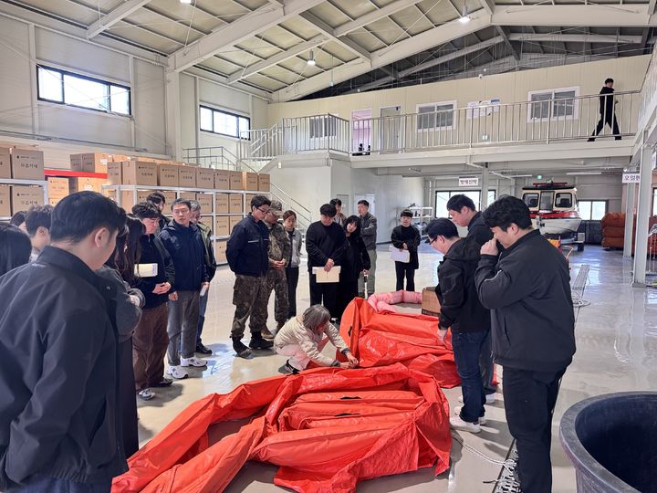 [원주=뉴시스] 상반기 수질오염사고 방제교육. (사진=원주지방환경청 제공) 2026.10.29. photo@newsis.com *재판매 및 DB 금지