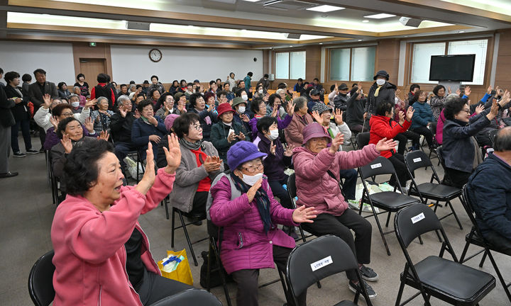 정선 신동읍은 29일 ‘2026년 신동읍 경로잔치’를 개최하고 있다.(사진=정선군 제공) *재판매 및 DB 금지