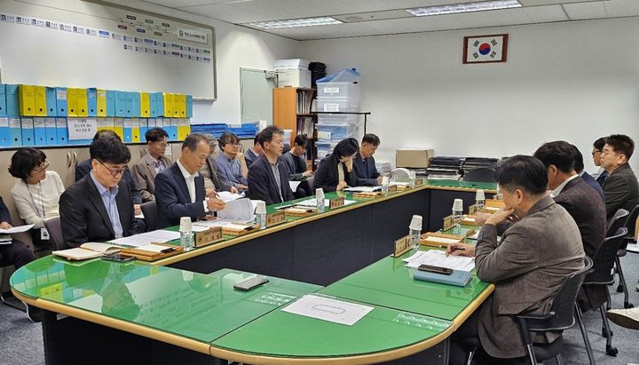 [대전=뉴시스]대전시는 29일 시청 도시국 회의실에서 5개 자치구와 '2026년 도시분야 시·구 정책협의회'를 열고 미집행 도시계획시설 해소 방안과 주요 도시정책 현안을 논의했다. 2026.10.29 photo@newsis.com *재판매 및 DB 금지