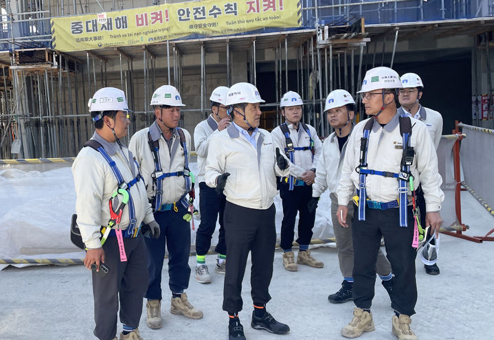 [서울=뉴시스]중흥토건_현장 안전점검 (사진=중흥그룹 제공) 2026. 10. 30. *재판매 및 DB 금지