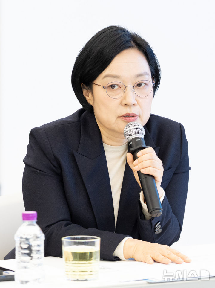 [서울=뉴시스] 황준선 기자 = 한성숙 국무총리가 30일 오후 서울 은평구구립도서관에서 열린 제8차 주택공급 현장 점검 도심복합사업 현장 간담회에서 발언하고 있다. 2026.10.30. hwang@newsis.com